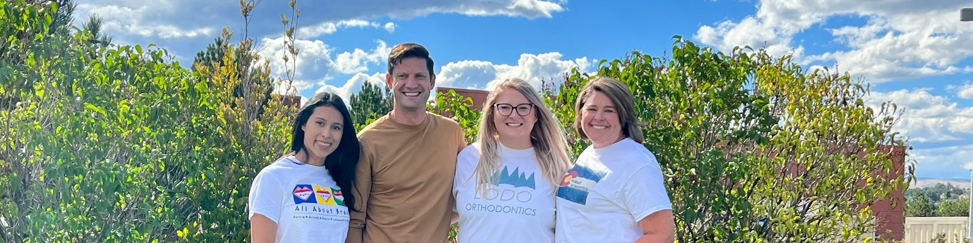 Lodo Ortho Group Photo of Orthodontic Teams cropped
